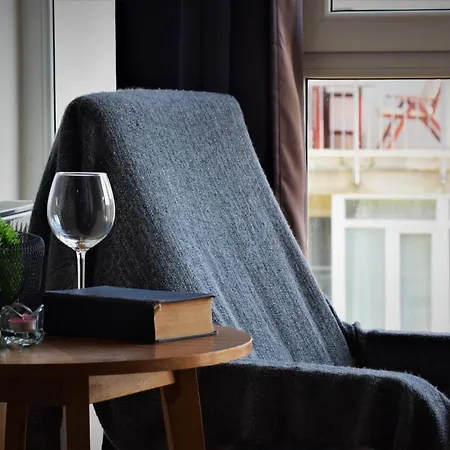 Cosy In Downtown With Free Garage Parking Appartement